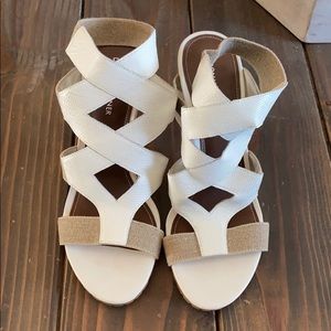 Brand new! Donald J Pliner Gwen heels